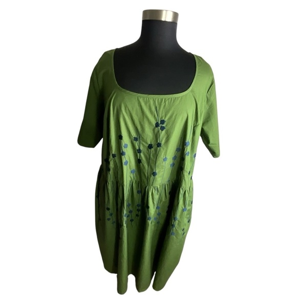 Eshakli Square Neck Green Embroidered Floral Custom Dress - Picture 15 of 16